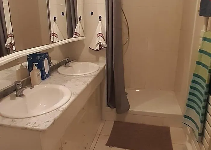 Alojamento de Acomodação e Pequeno-almoço Le 47 Double